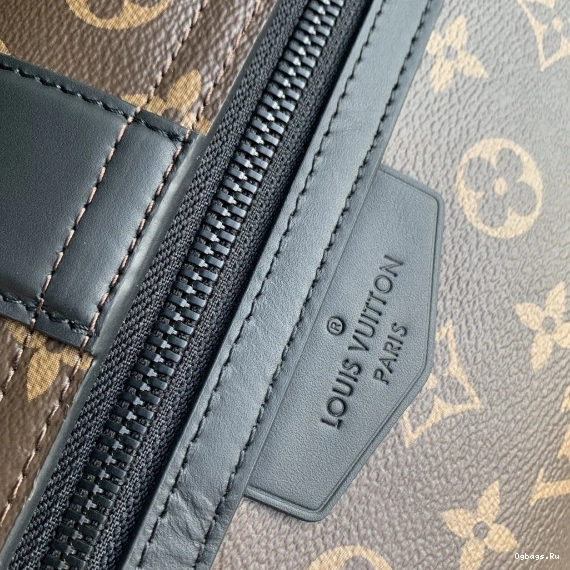 S-Cape VUITTON LOUIS Messenger 0405